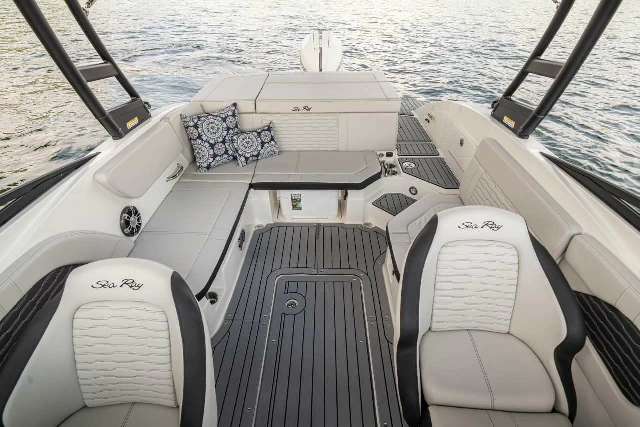 希瑞（SeaRay）SPX 230 OUTBOARD