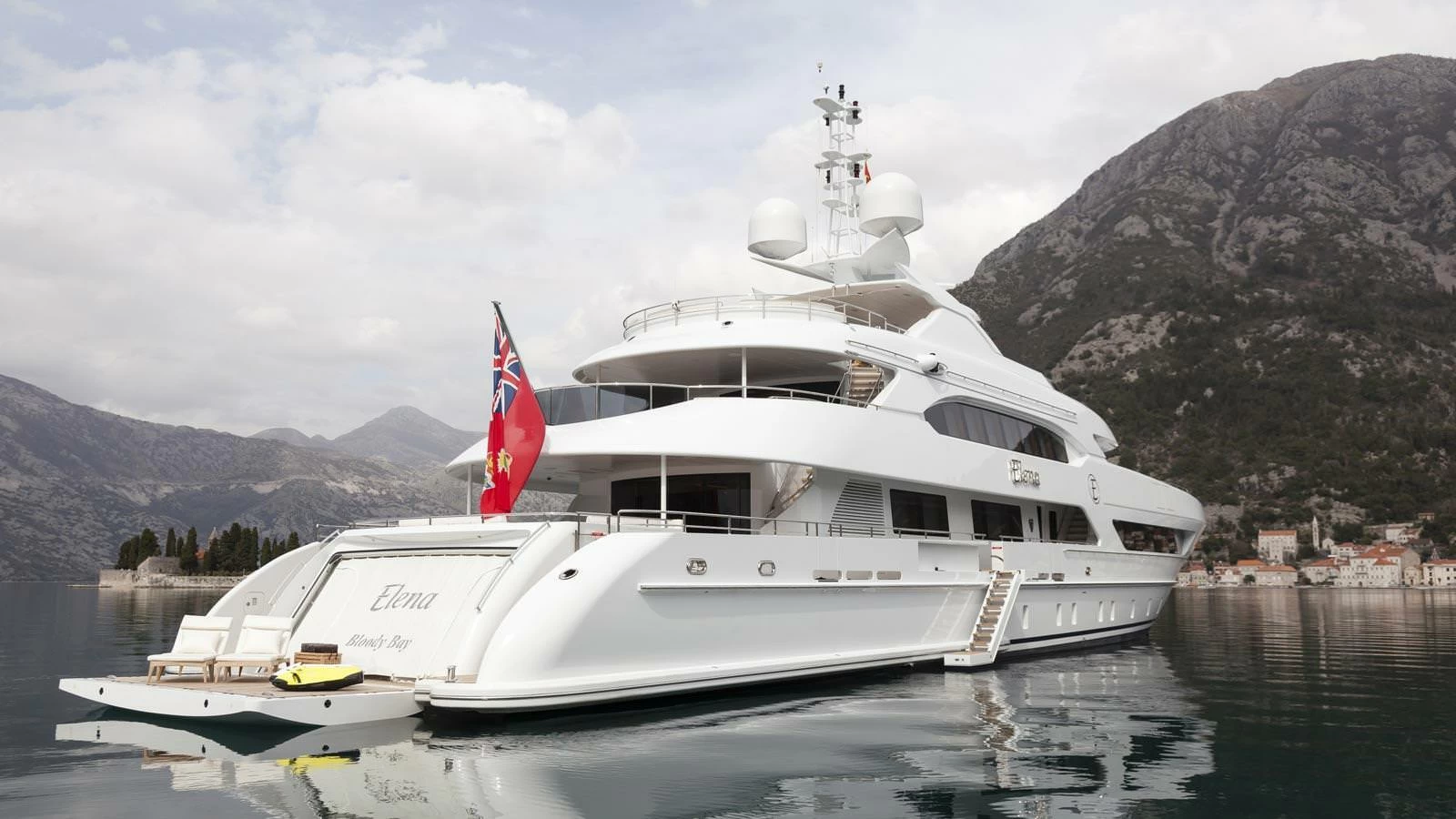 海森（Heesen）Elena