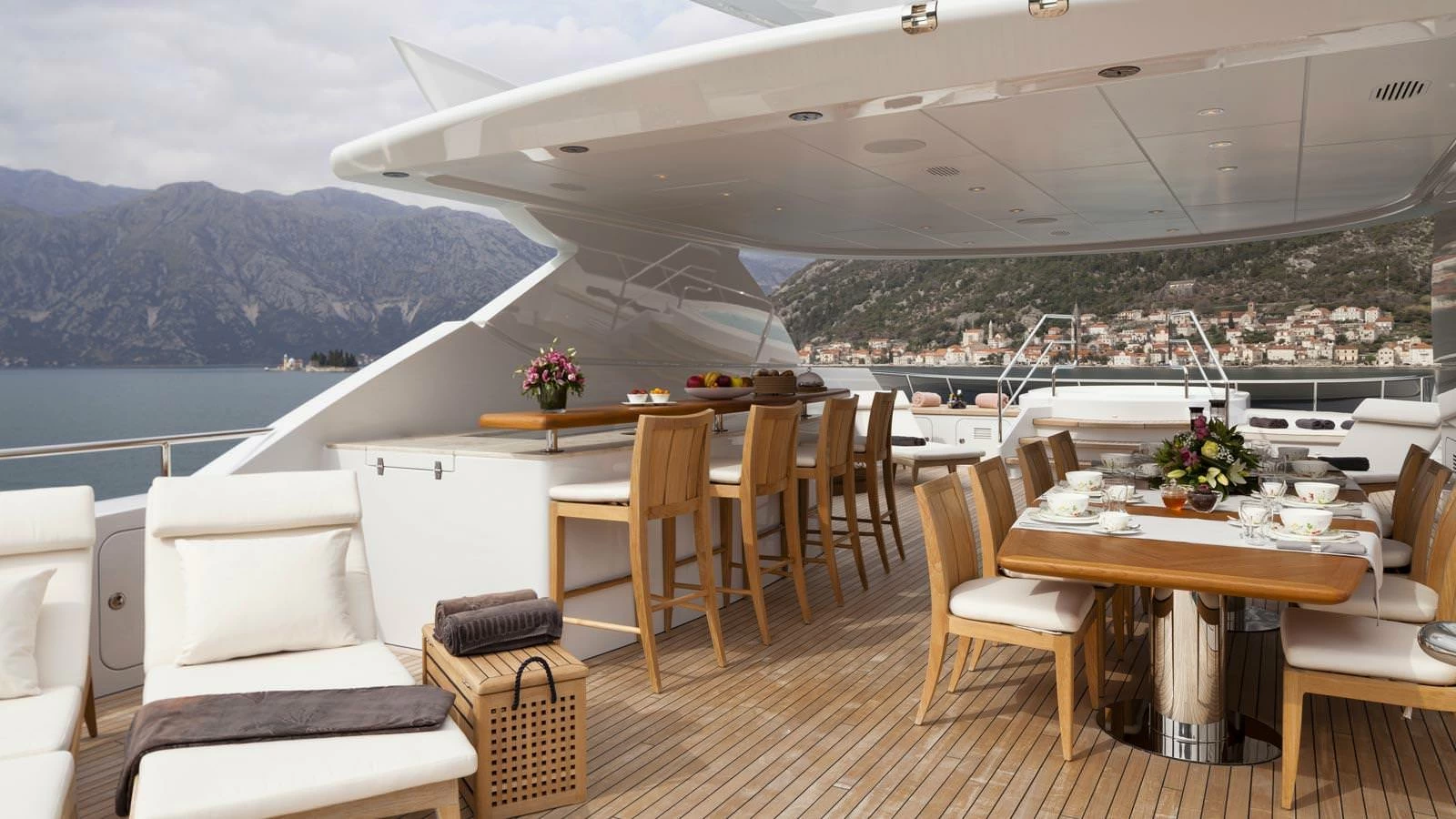 海森（Heesen）Elena