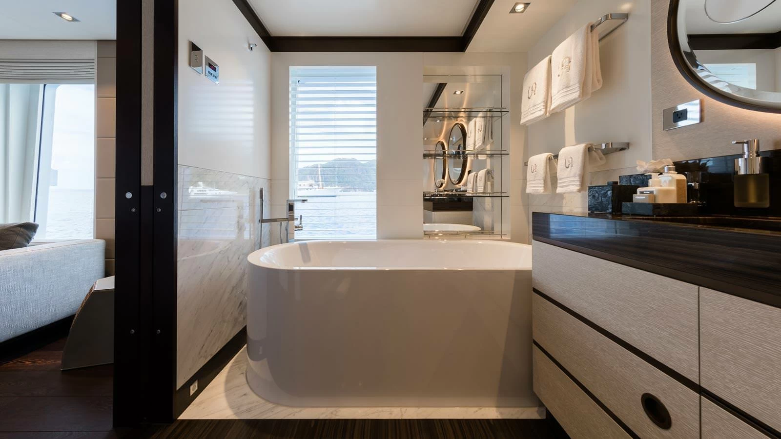 海森（Heesen）Laurentia