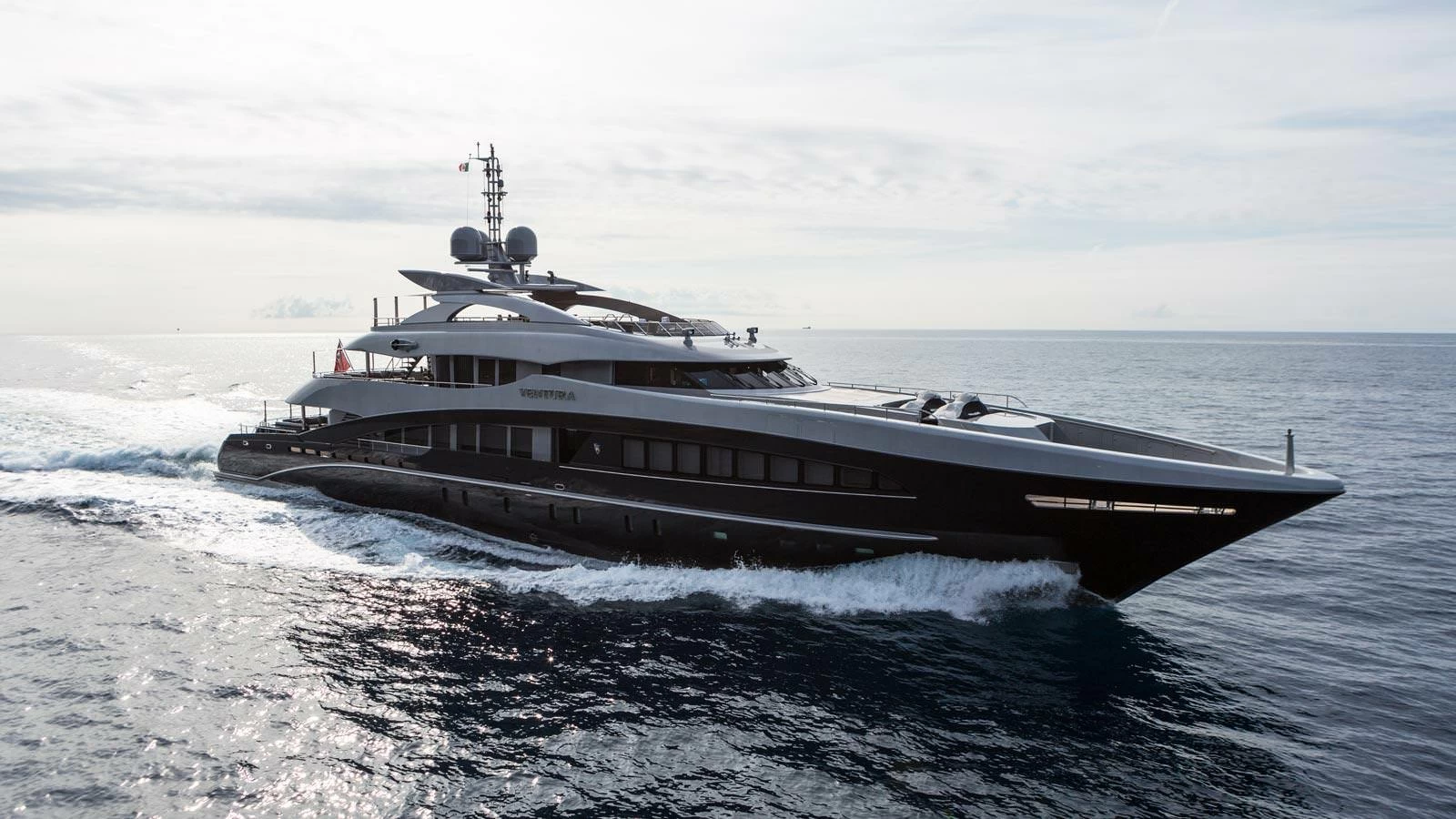 海森（Heesen）Ventura
