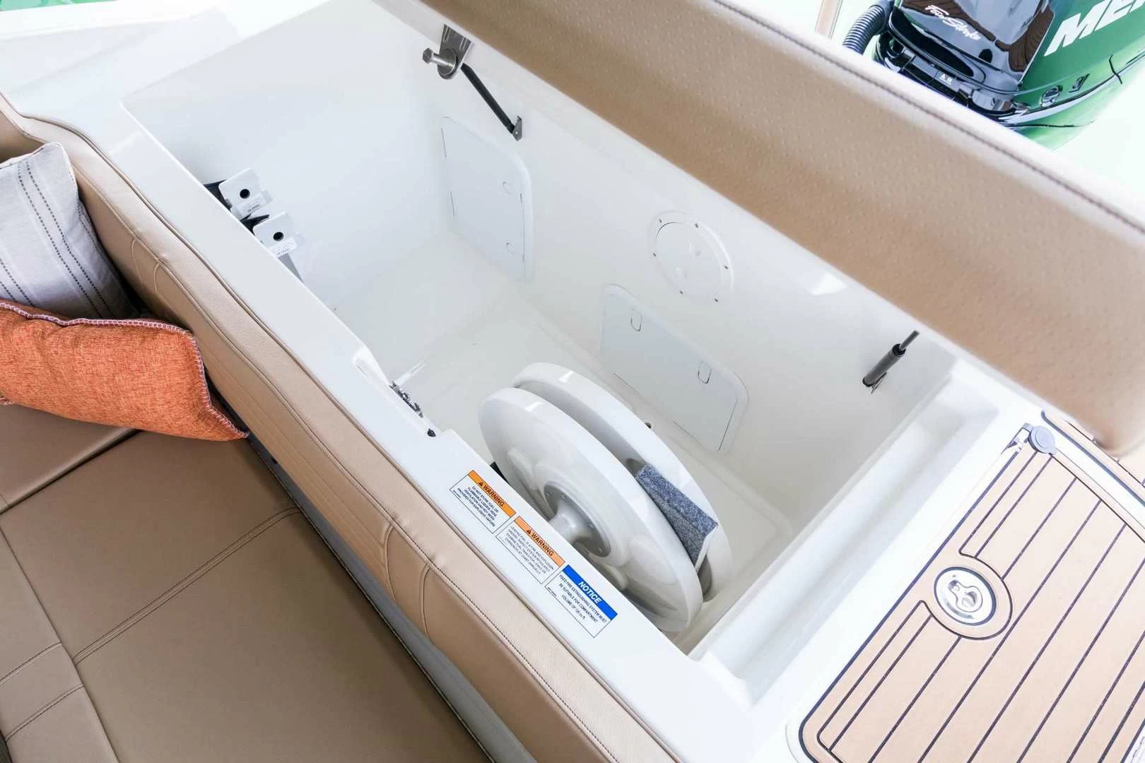 希瑞（SeaRay）SPX 230 OUTBOARD