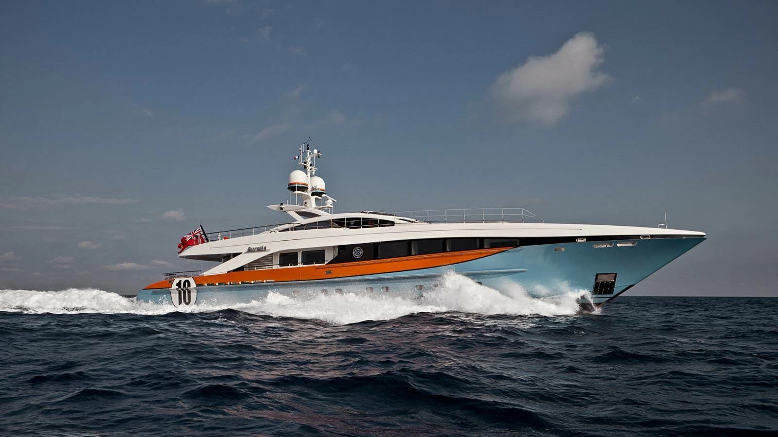 海森（Heesen）Aurelia