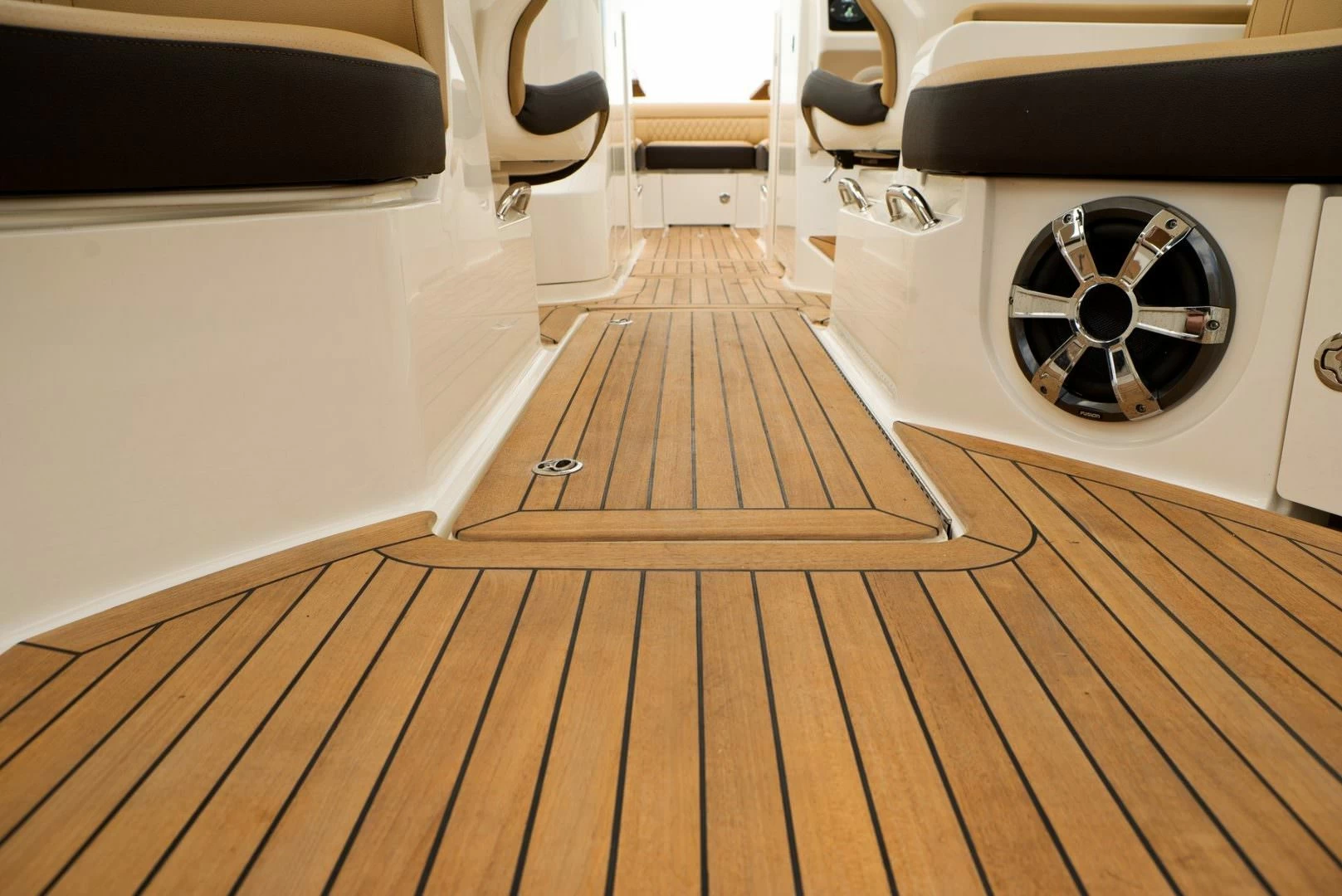 希瑞（SeaRay）SLX 350 OUTBOARD