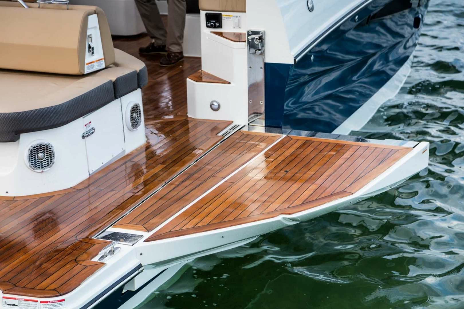 希瑞（SeaRay）SLX 400