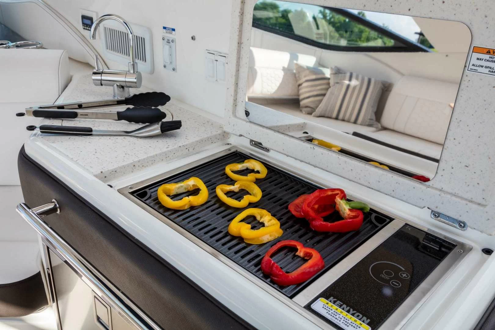 希瑞（SeaRay）SUNDANCER 320
