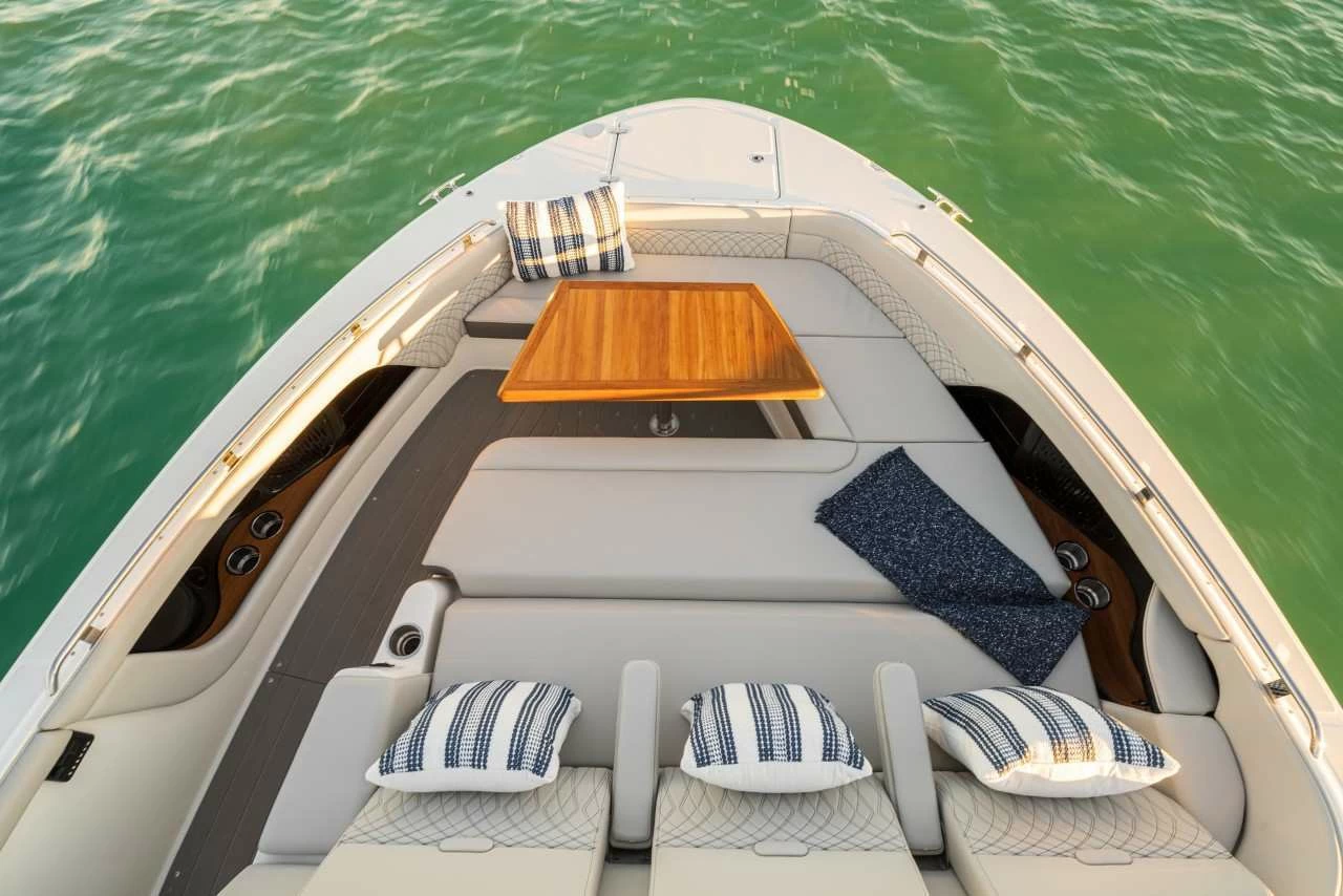 希瑞（SeaRay）SUNDANCER 370 OUTBOARD