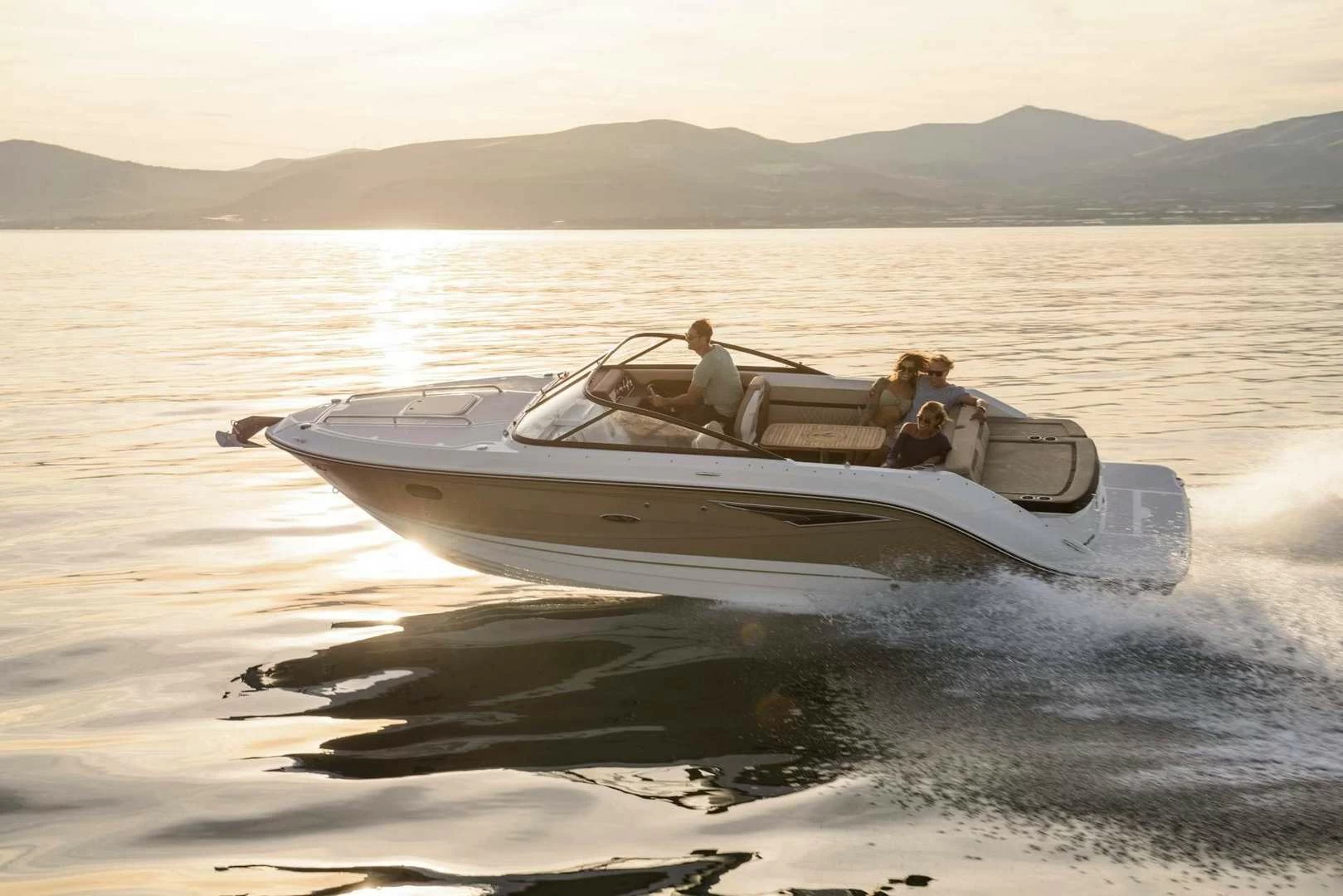 希瑞（SeaRay）SUN SPORT 250