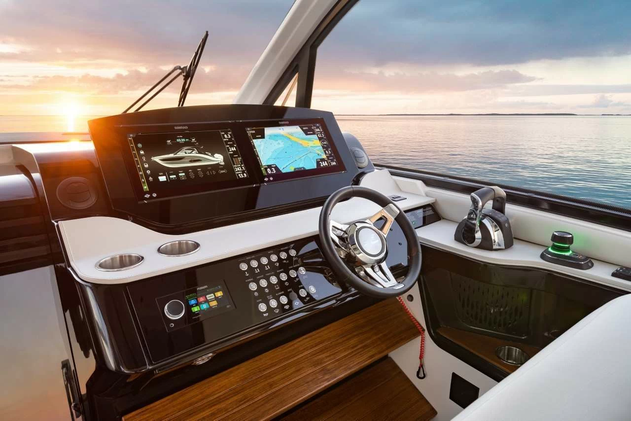 希瑞（SeaRay）SUNDANCER 370 OUTBOARD