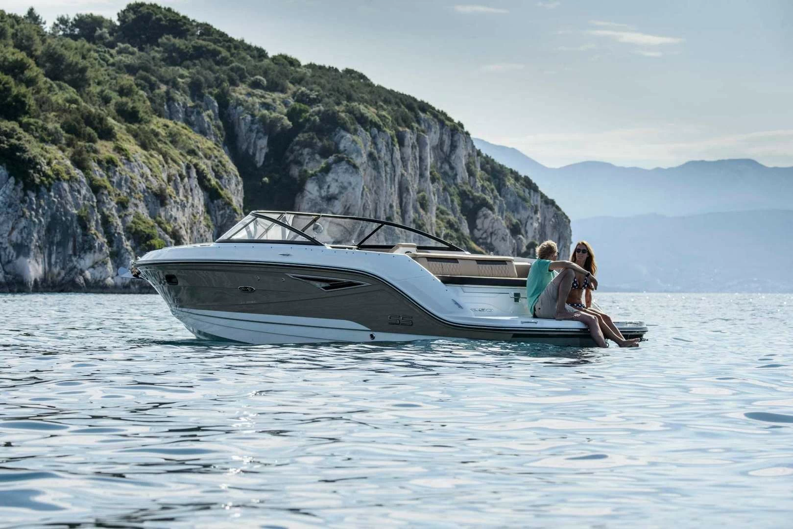 希瑞（SeaRay）SUN SPORT 250