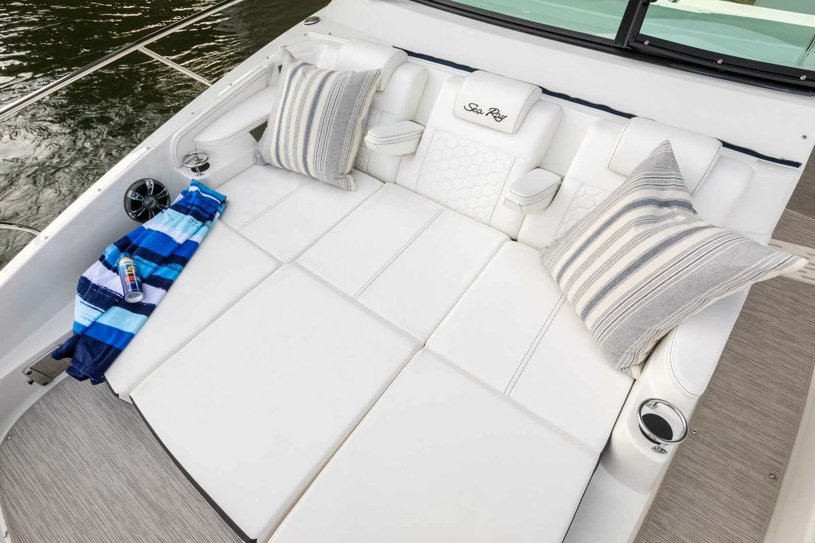 希瑞（SeaRay）SUNDANCER 320 OUTBOARD