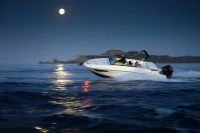 希瑞（SeaRay）SUN SPORT 230 OUTBOARD