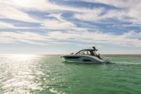 希瑞（SeaRay）SUNDANCER 370 OUTBOARD