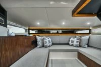 希瑞（SeaRay）SUNDANCER 370 OUTBOARD