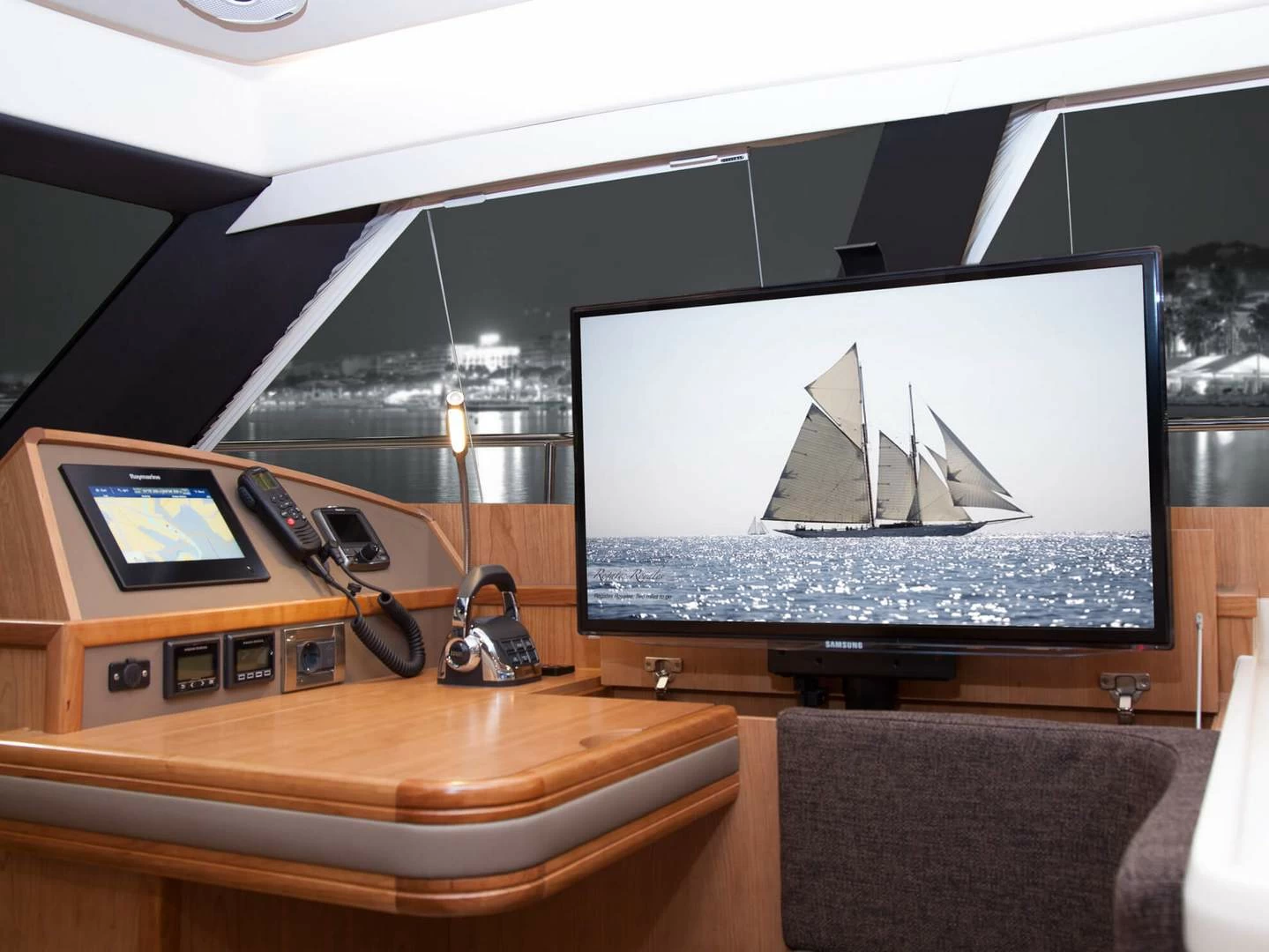 汉斯（Hanse）Moody Decksaloon 54