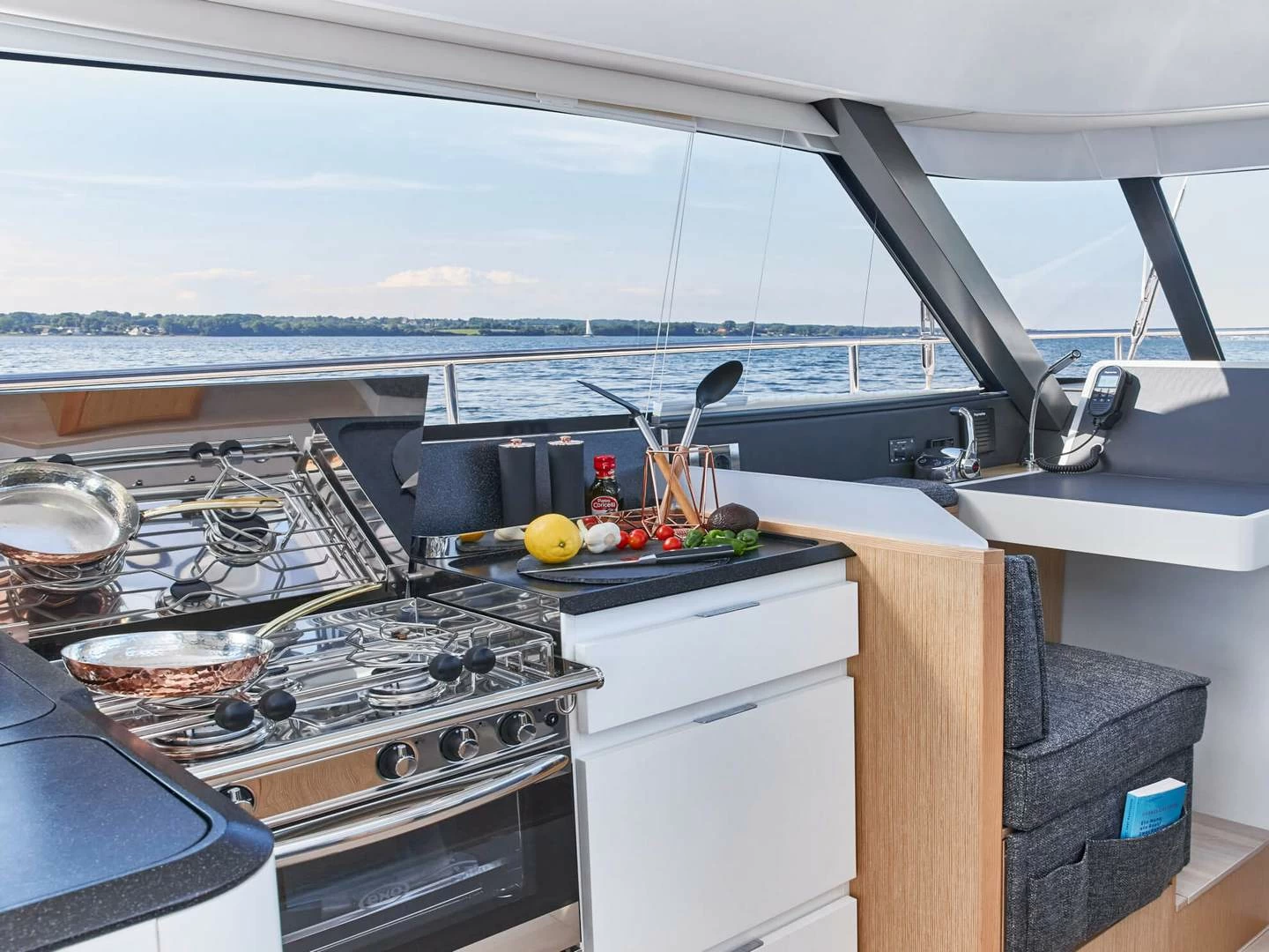 汉斯（Hanse）Moody Decksaloon 41
