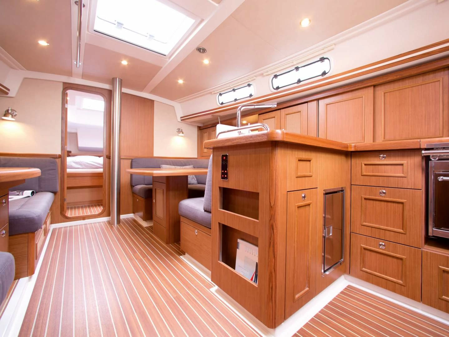 汉斯（Hanse）Moody AC41