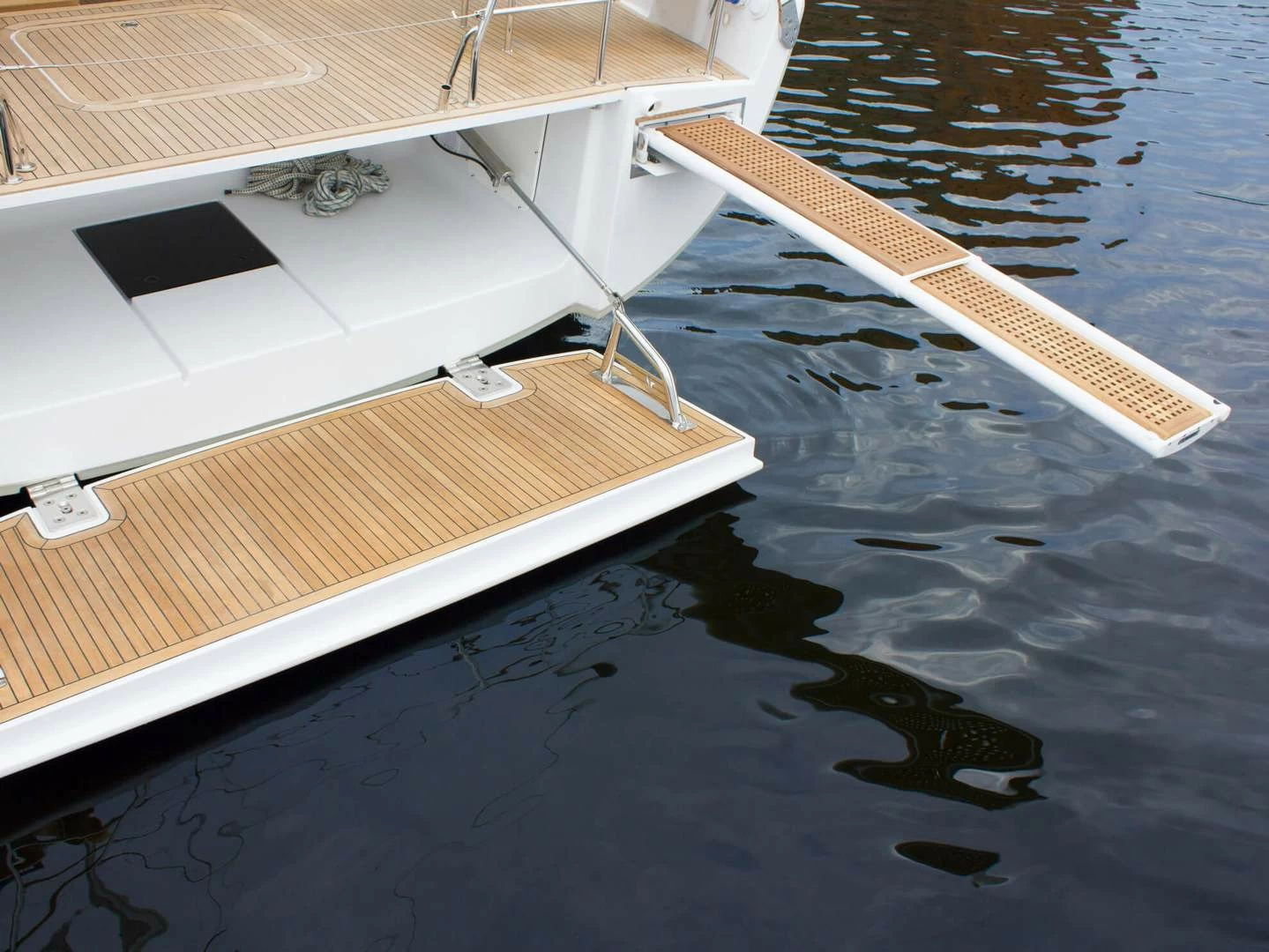 汉斯（Hanse）Moody Decksaloon 54