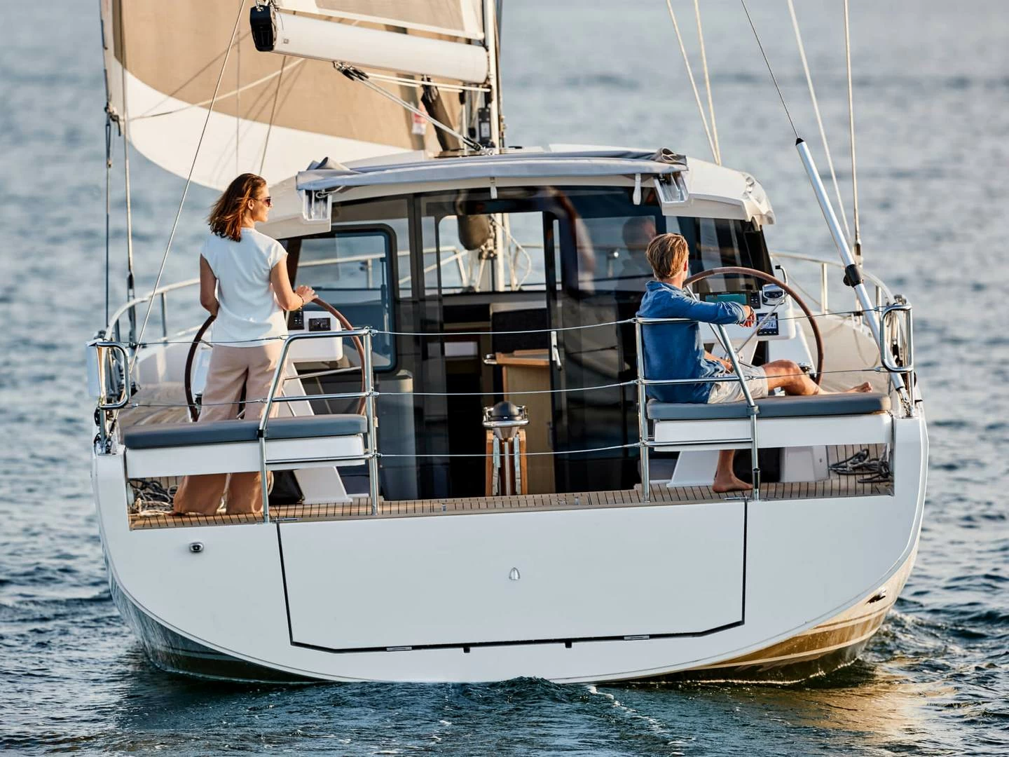 汉斯（Hanse）Moody Decksaloon 41