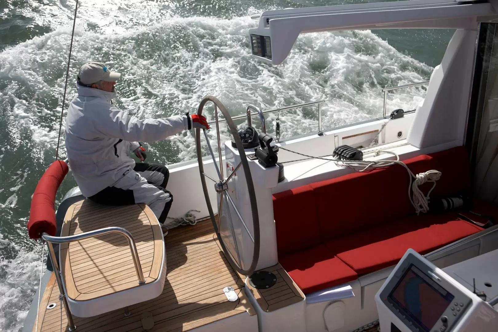 汉斯（Hanse）Moody Decksaloon 45