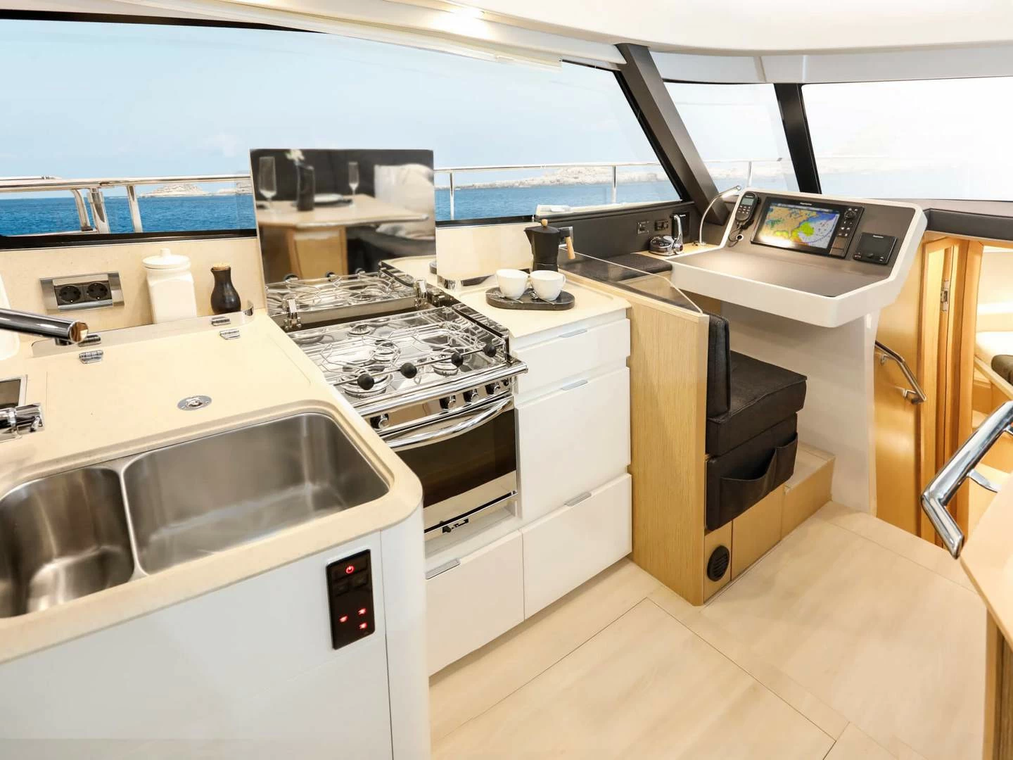 汉斯（Hanse）Moody Decksaloon 41