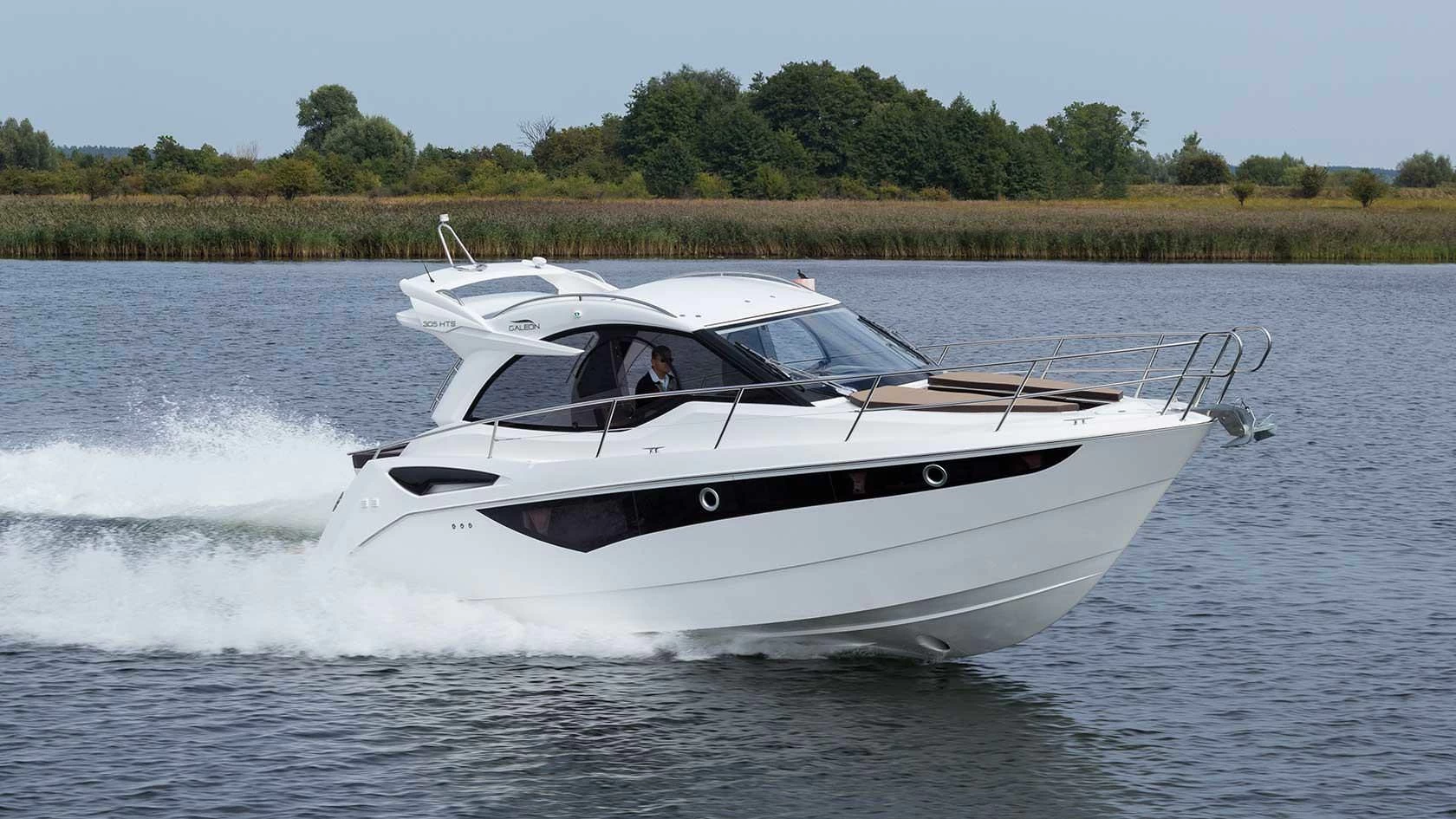 卡帝尔（Galeon）300 FLY