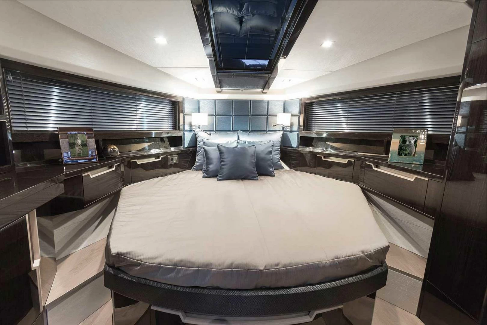 卡帝尔（Galeon）430 SKYDECK