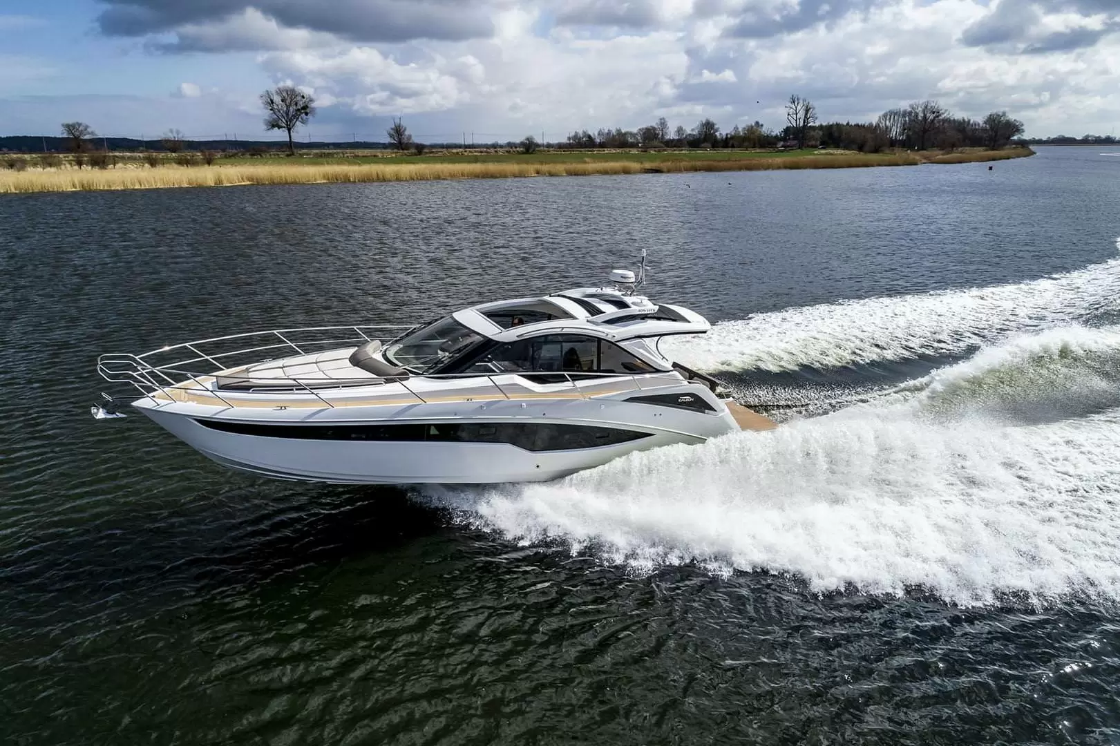 卡帝尔（Galeon）405 HTS