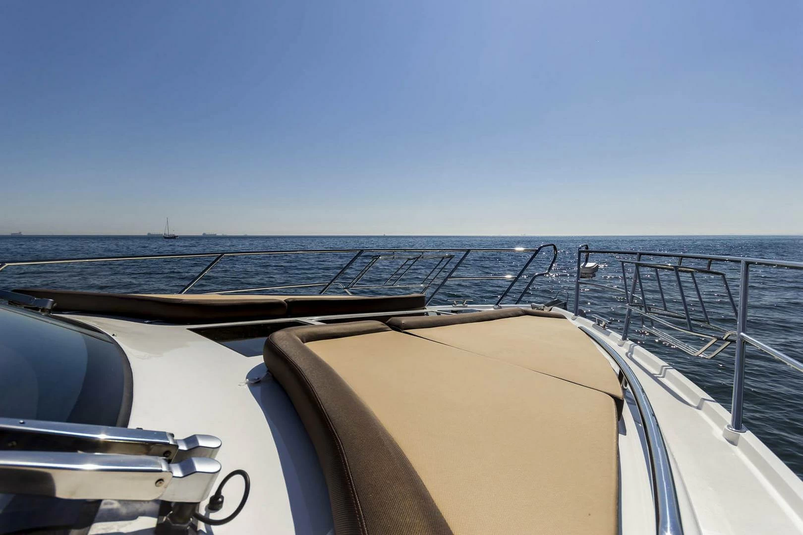 卡帝尔（Galeon）420 FLY	