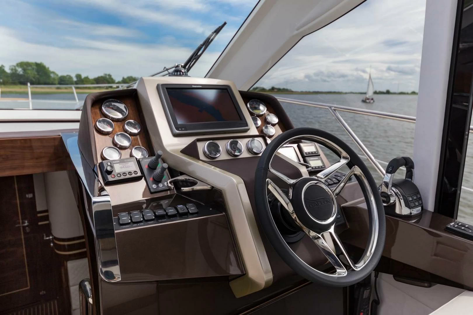 卡帝尔（Galeon）445 HTS