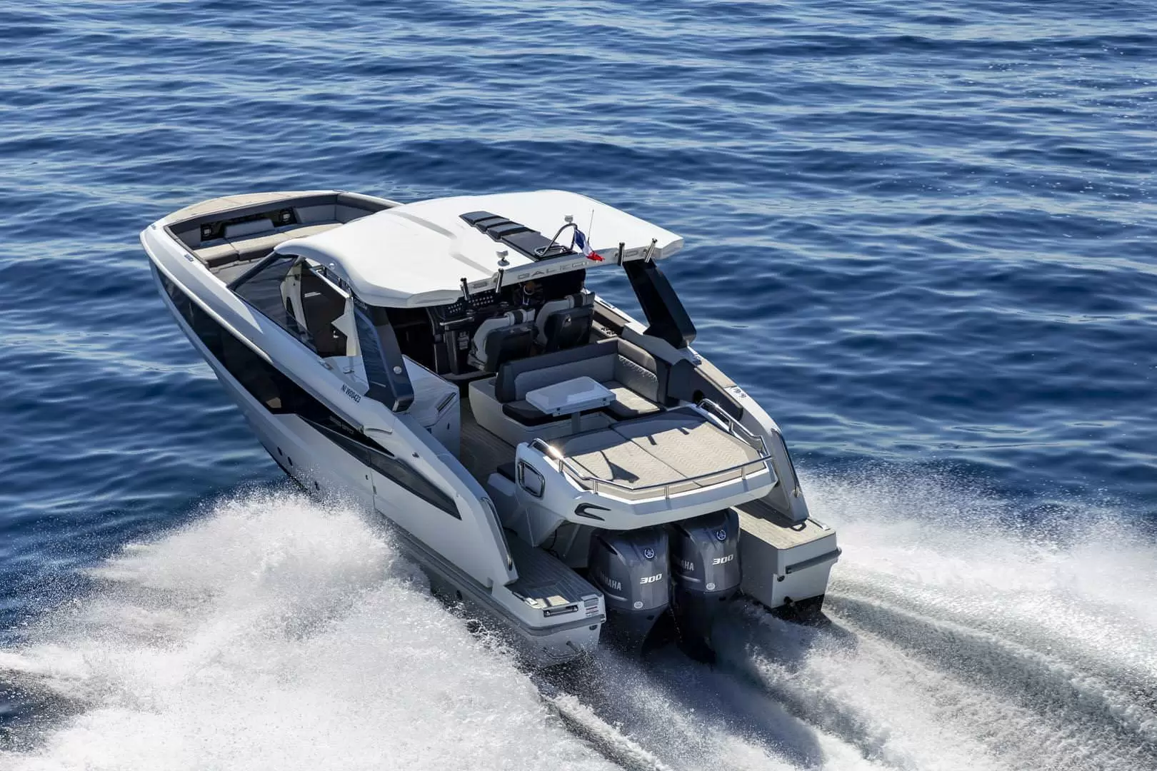 卡帝尔（Galeon）325 GTO