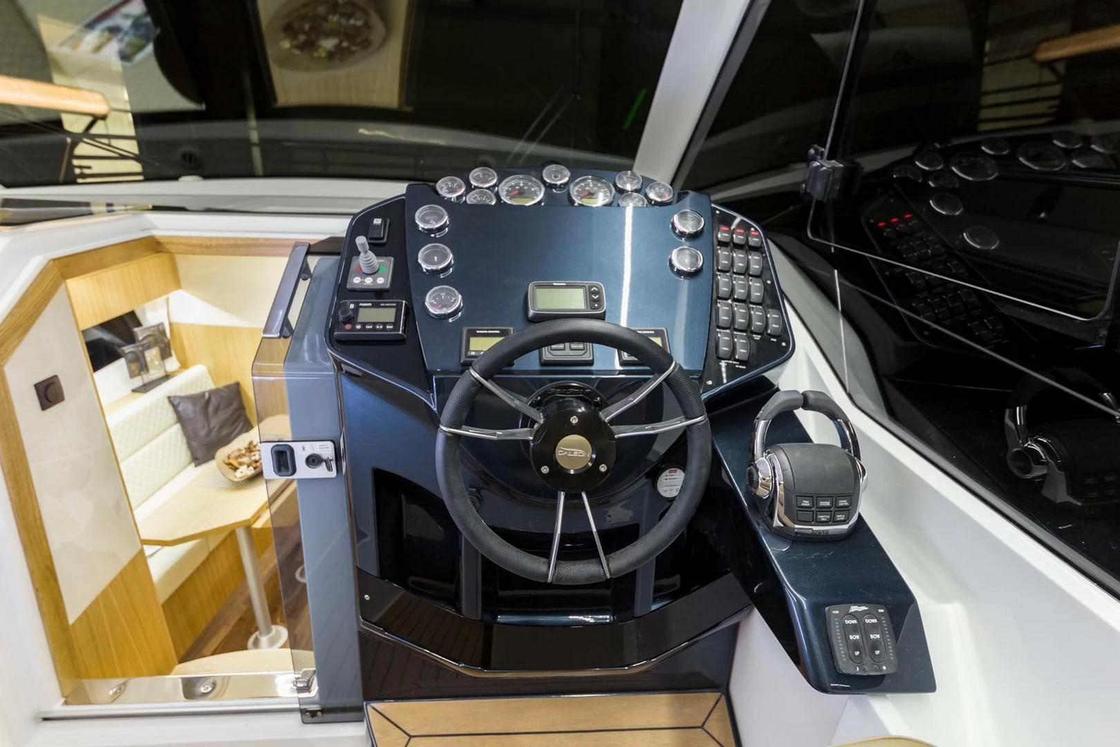 卡帝尔（Galeon）335 HTS