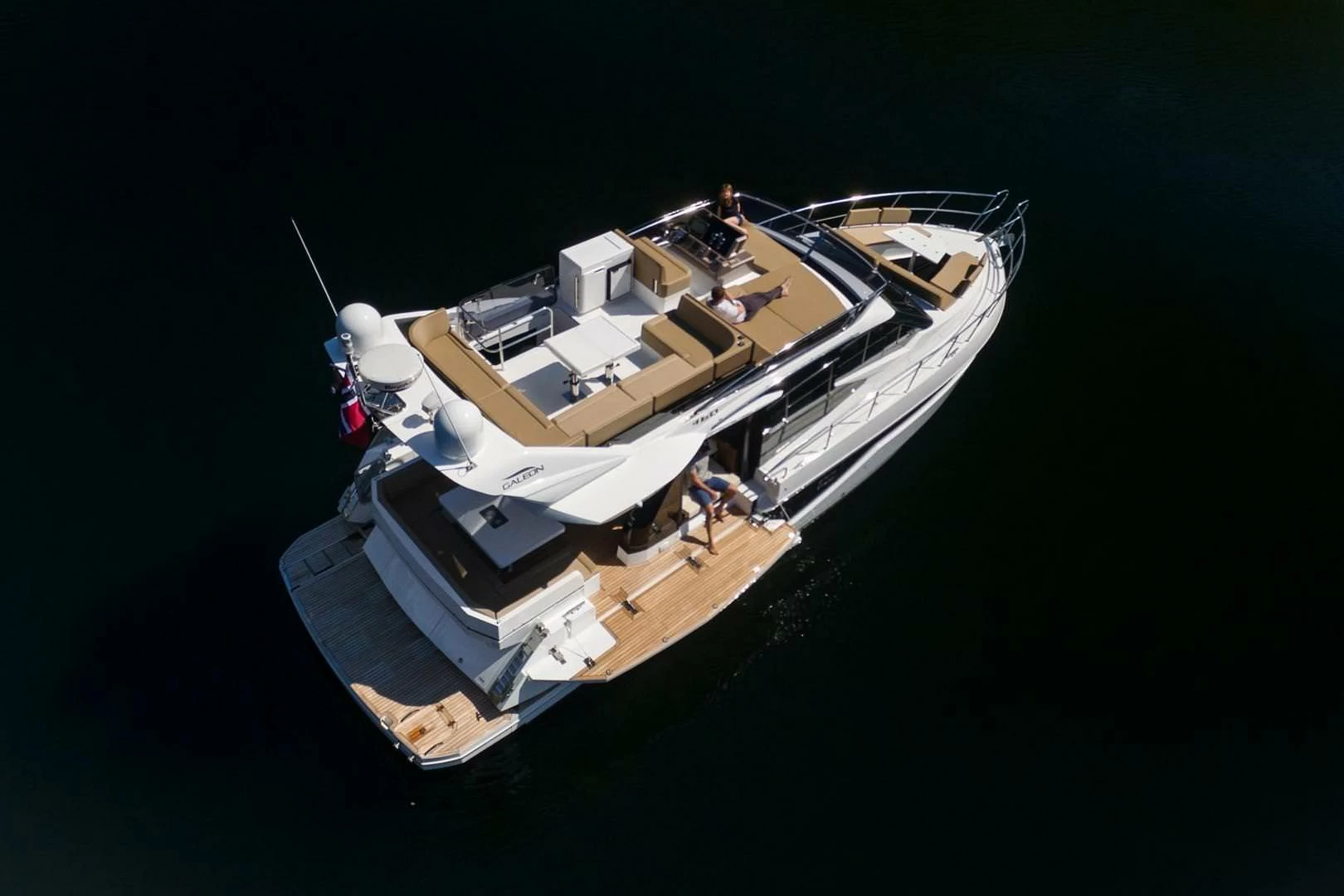 卡帝尔（Galeon）460 FLY