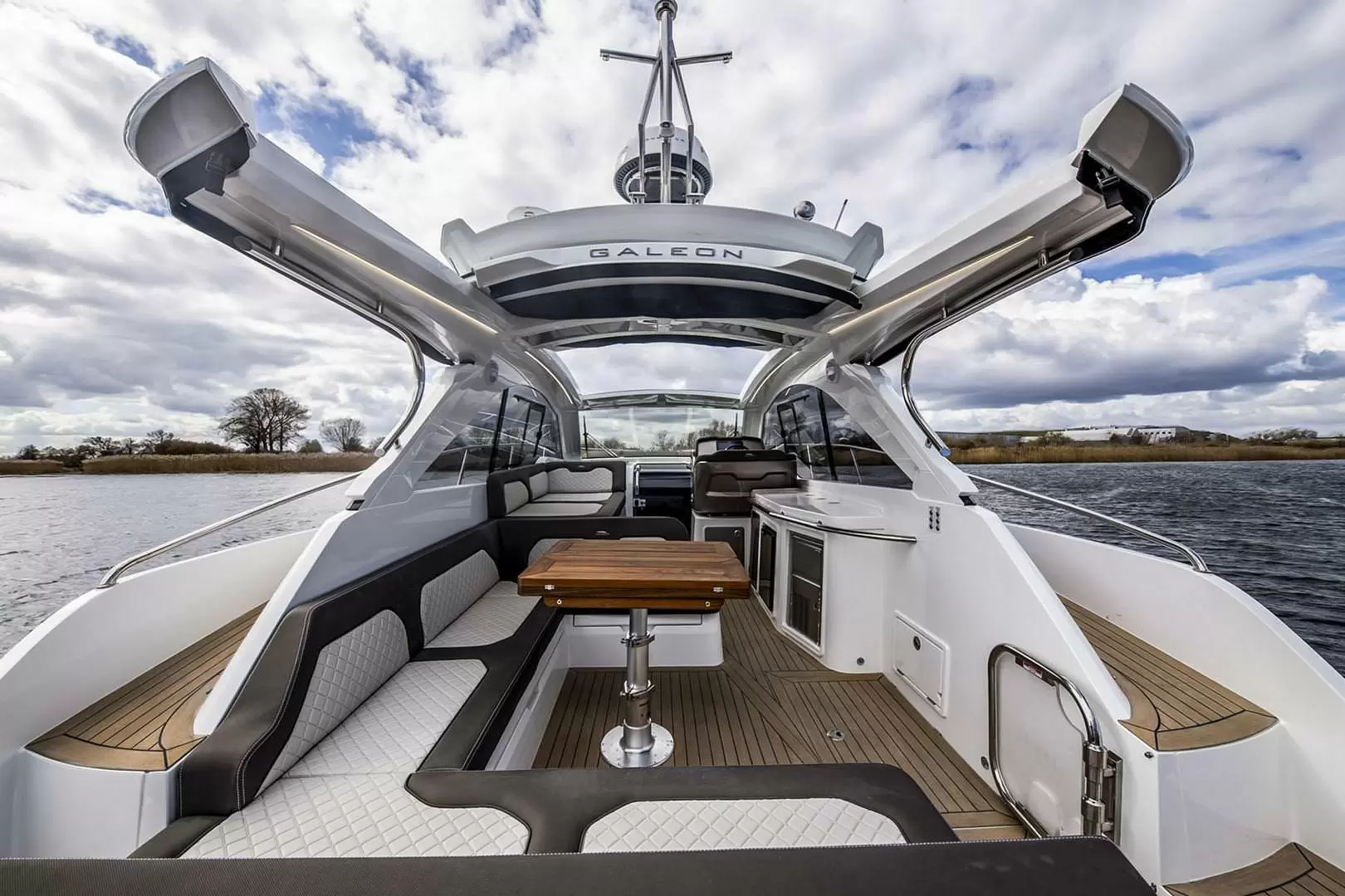 卡帝尔（Galeon）405 HTS