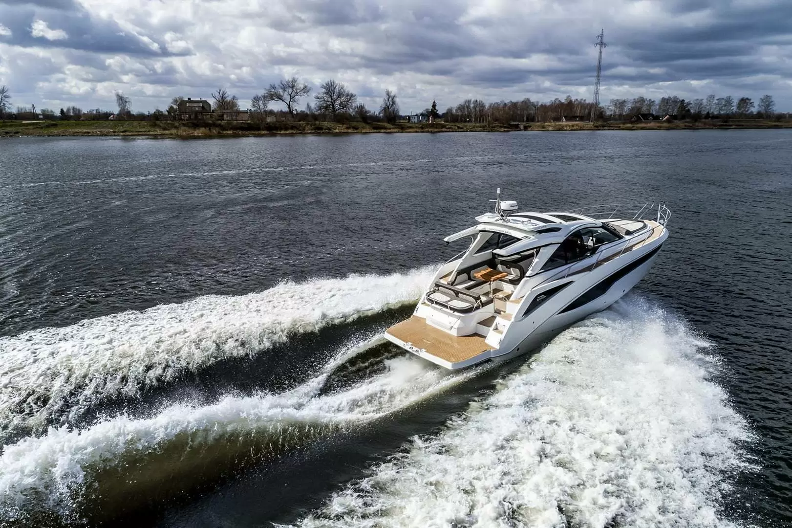 卡帝尔（Galeon）405 HTS