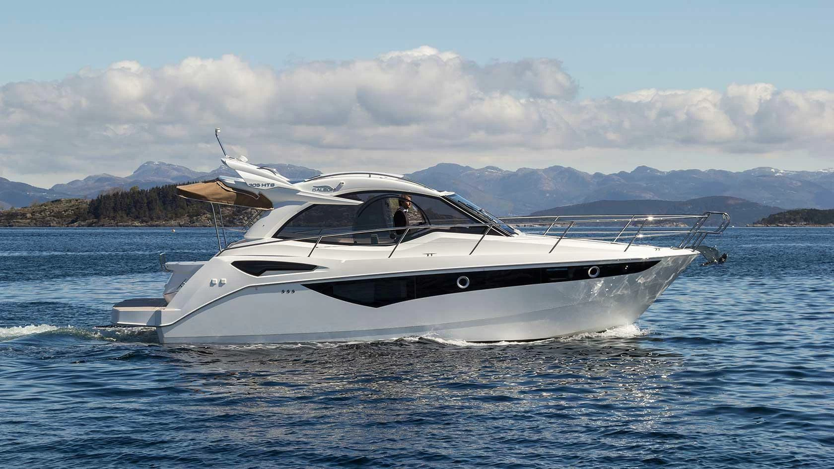 卡帝尔（Galeon）300 FLY