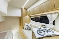 卡帝尔（Galeon）335 HTS