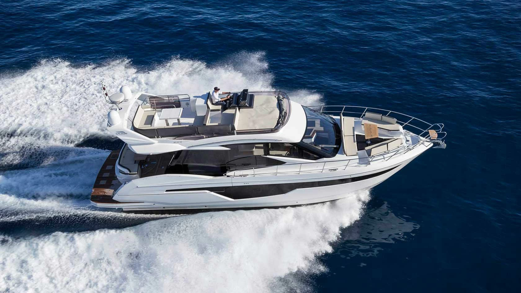 卡帝尔（Galeon）500 FLY