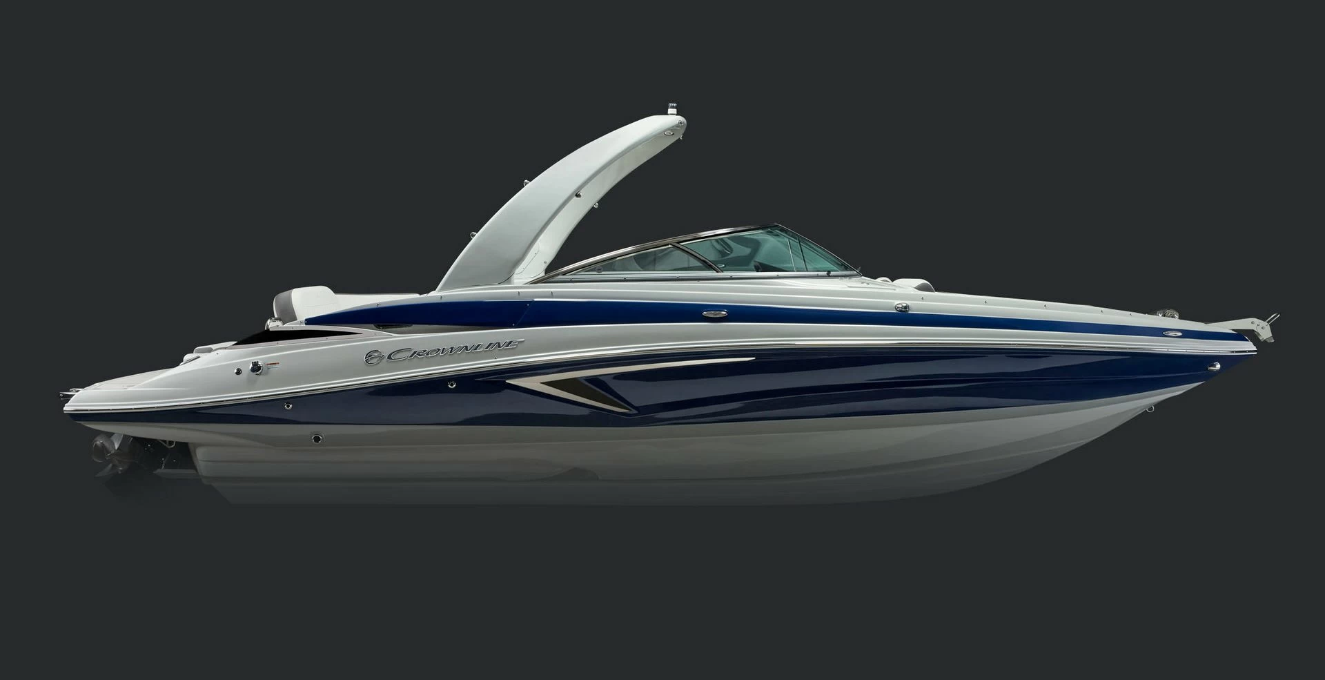科罗娜（Crownline）E 275