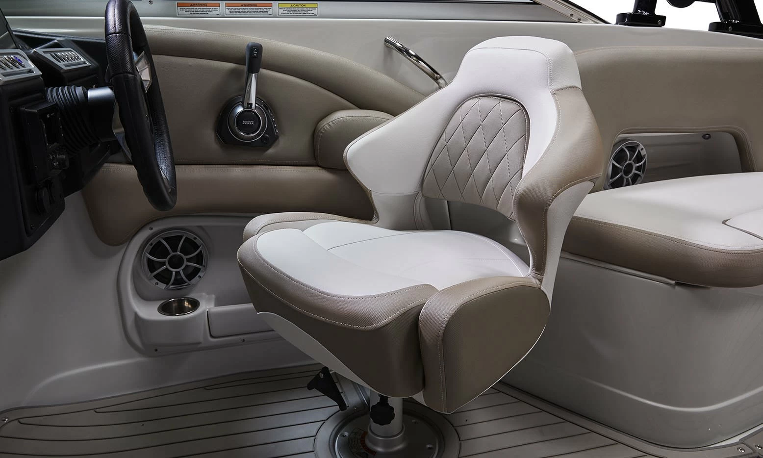 科罗娜（Crownline）E 275 SURF