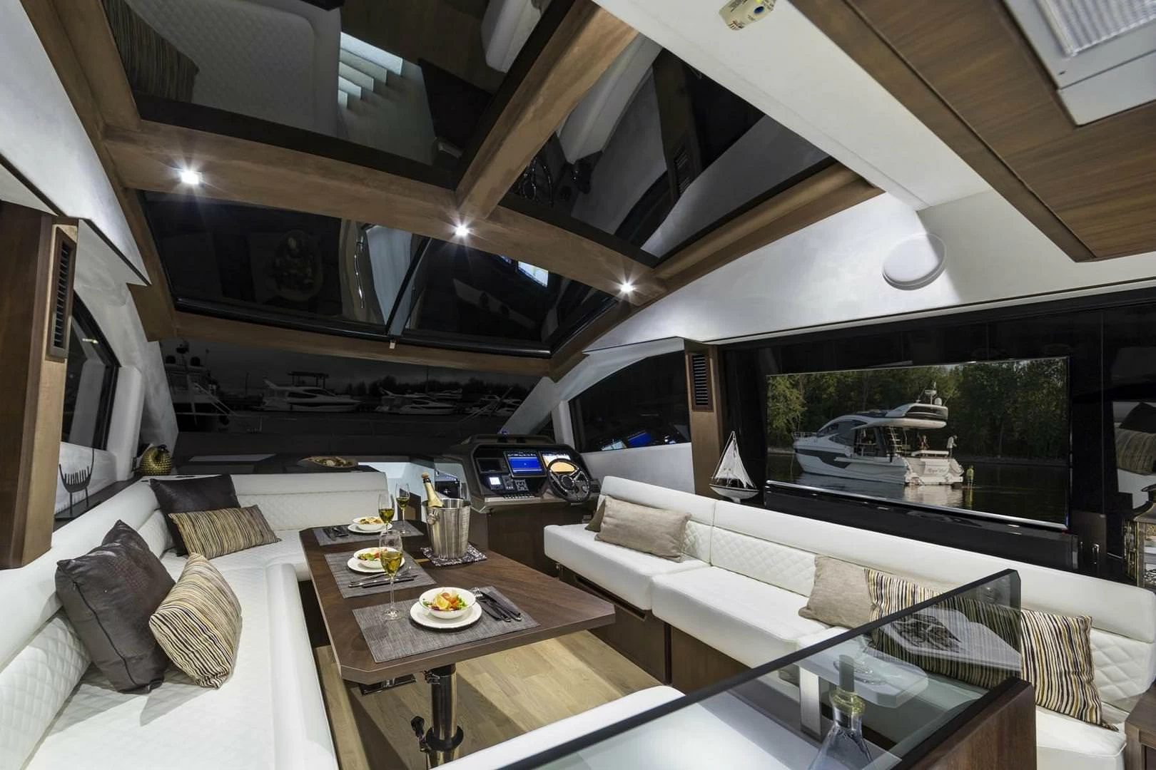 卡帝尔（Galeon）510 SKYDECK