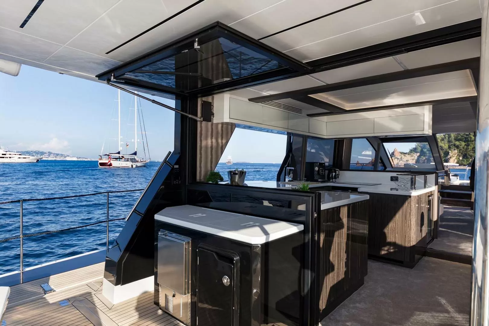 卡帝尔（Galeon）650 SKYDECK