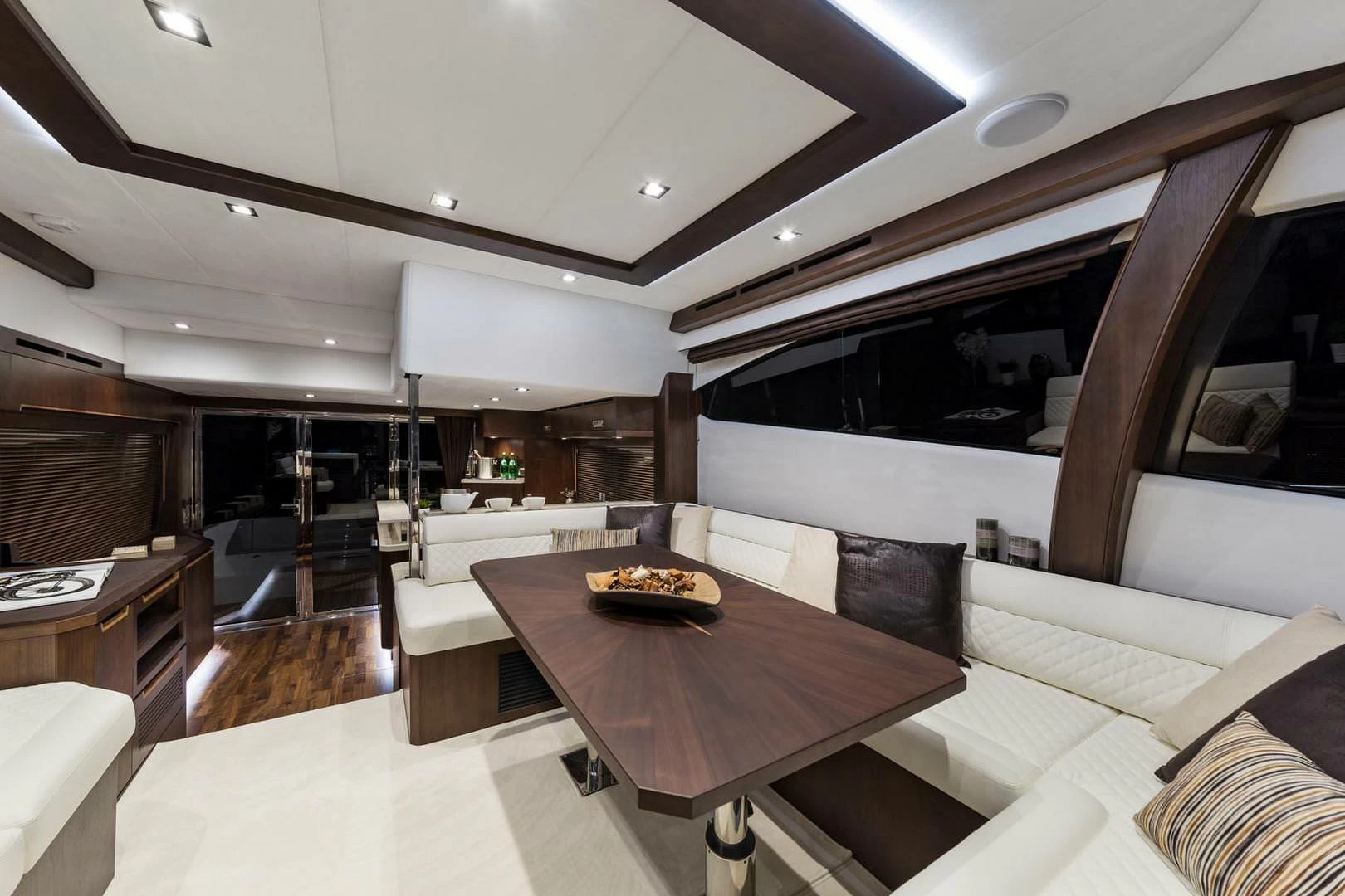 卡帝尔（Galeon）550 FLY
