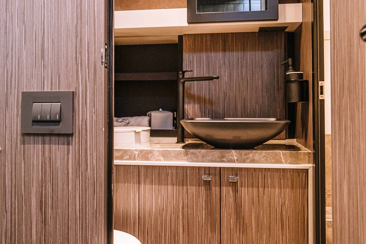 卡兰奇（Cranchi）A46 Luxury Tender