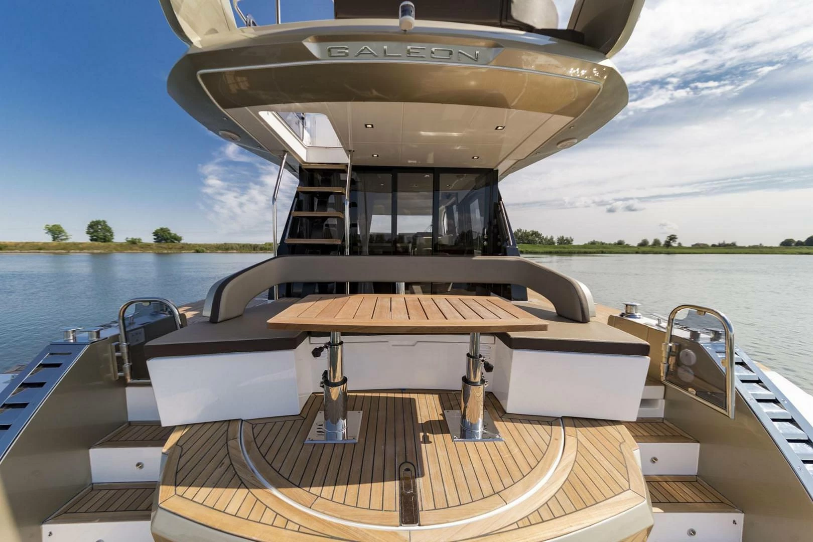 卡帝尔（Galeon）500 FLY