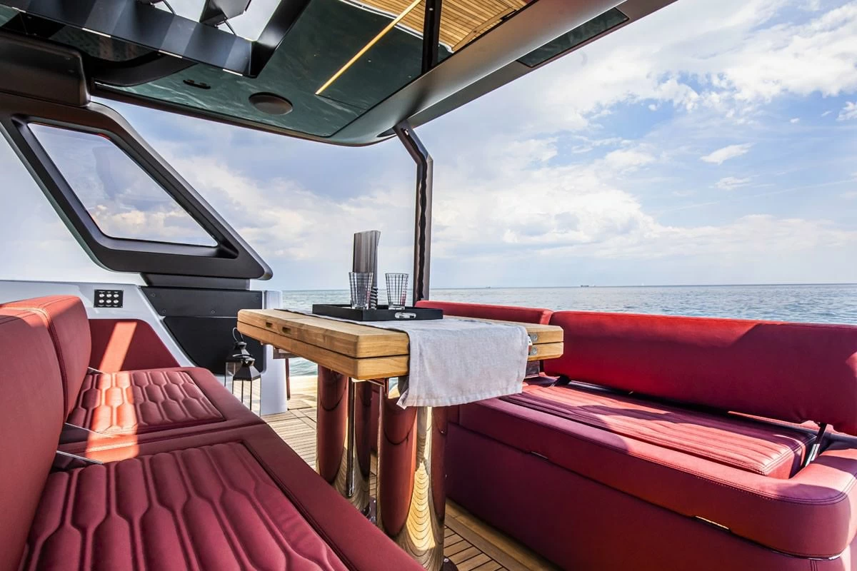 卡兰奇（Cranchi）A46 Luxury Tender
