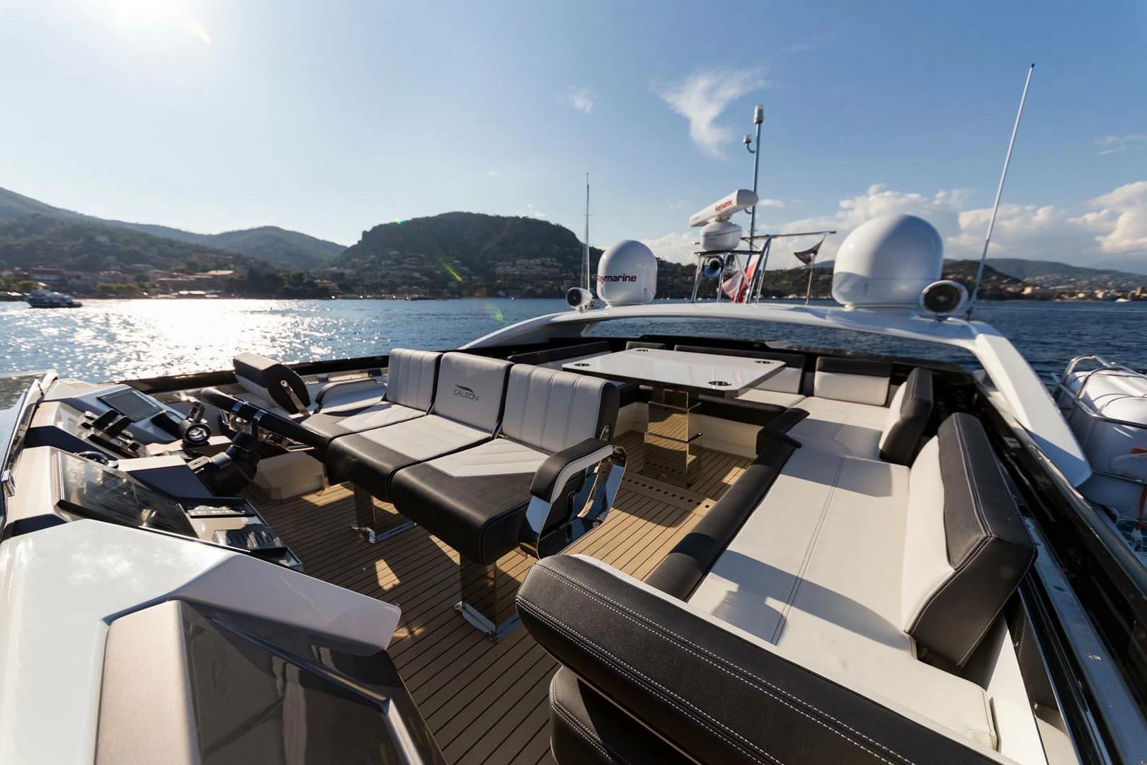 卡帝尔（Galeon）650 SKYDECK