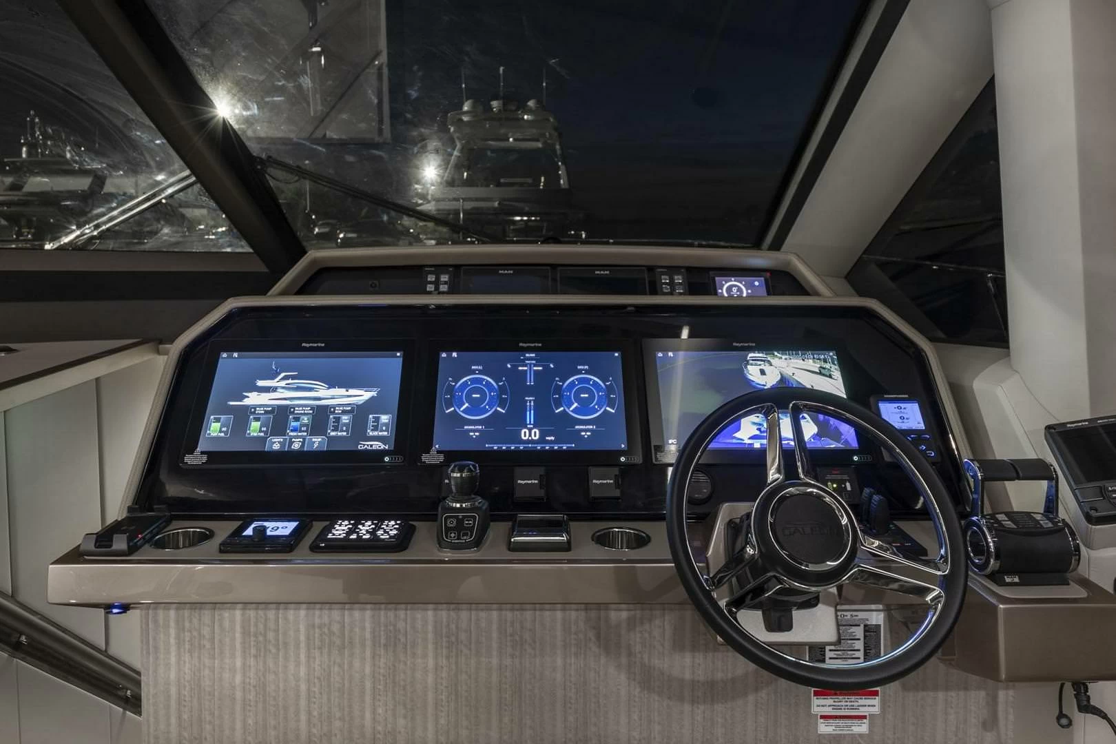 卡帝尔（Galeon）700 SKYDECK