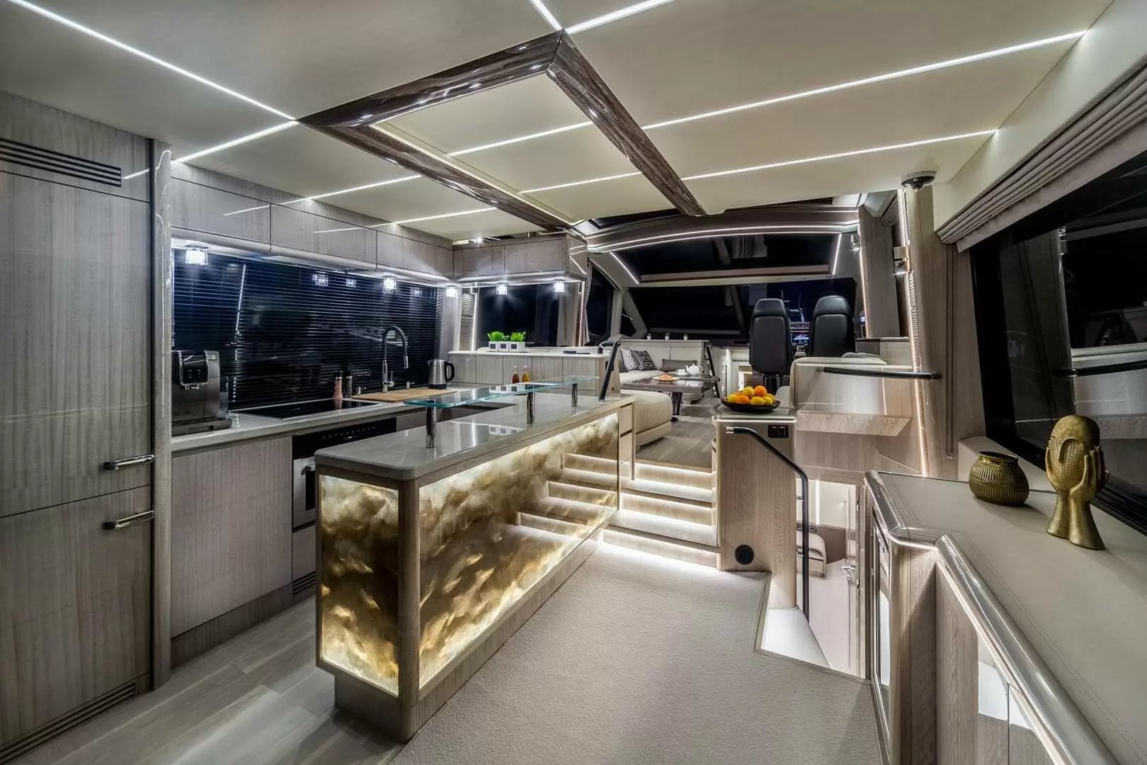 卡帝尔（Galeon）700 SKYDECK
