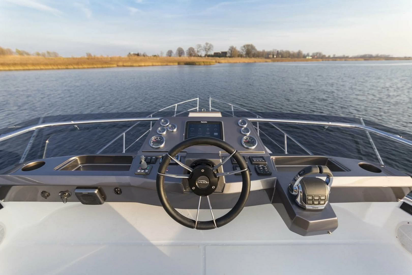 卡帝尔（Galeon）360 FLY